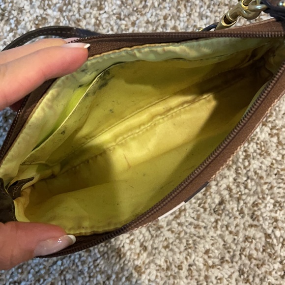 Coach wristlet - Picture 5 of 5